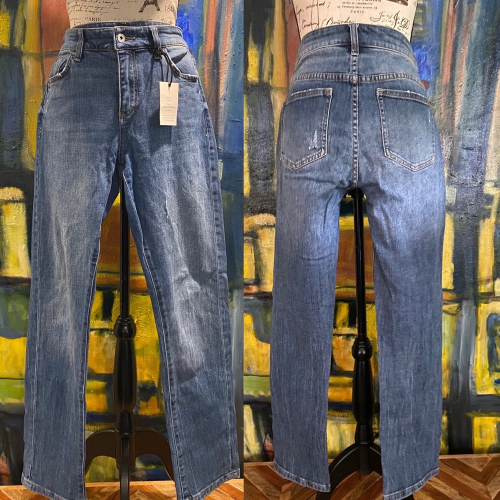 Pilcro straight leg relaxed lightly distressed medium wash jeans 30